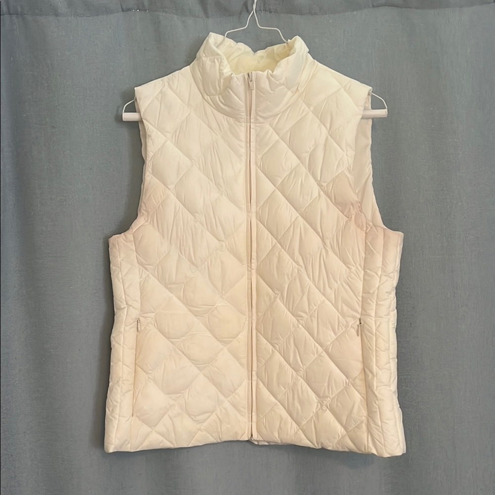 LOFT Ivory Quilted Vest